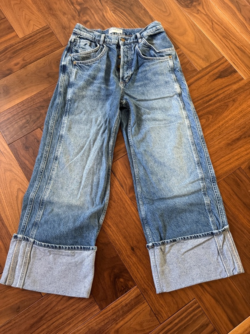 We The Free Final Countdown Cuffed Low Rise Jeans in Zero - Picture 6 of 9